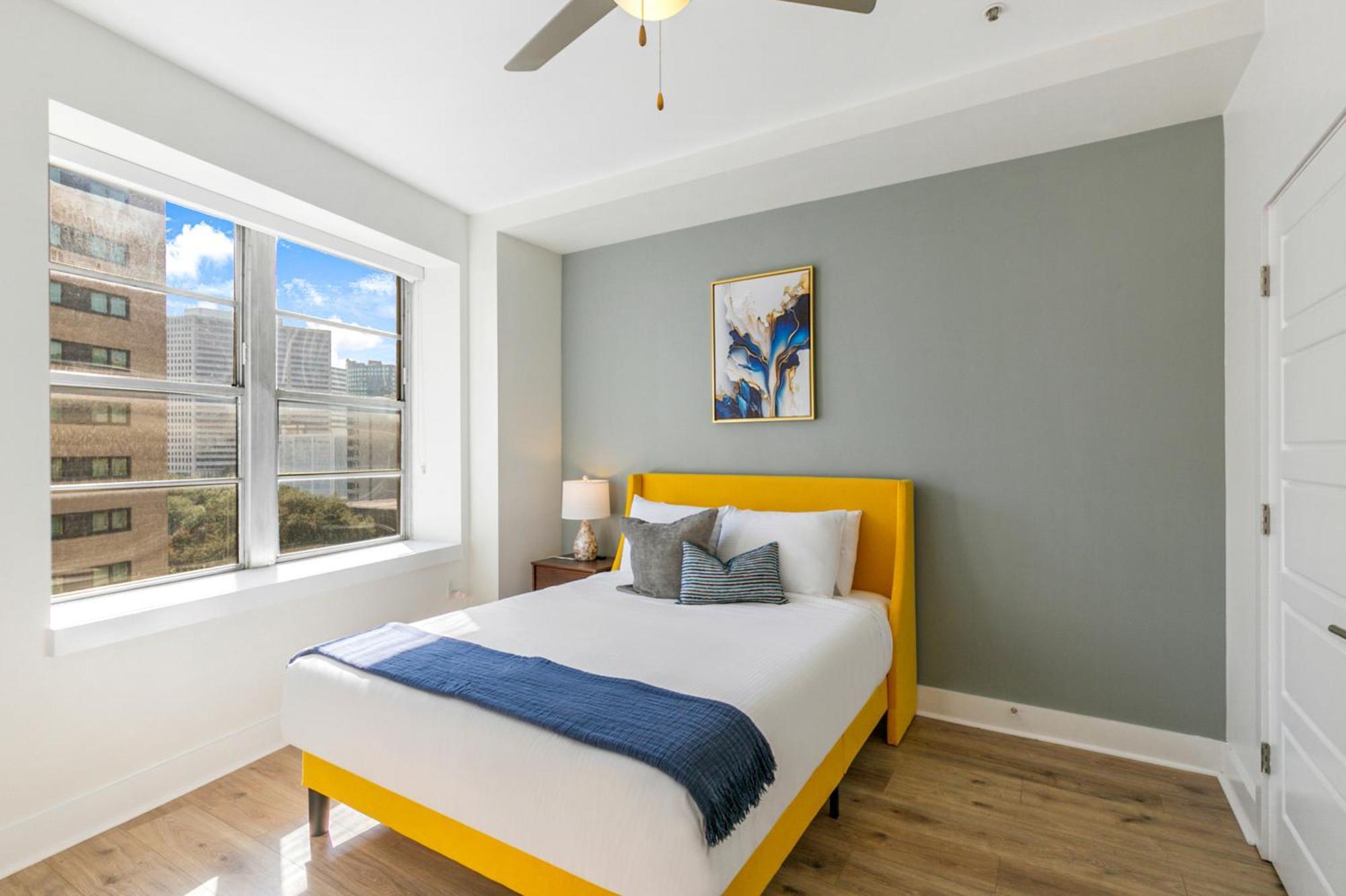 Apartment Spacious 4br In *